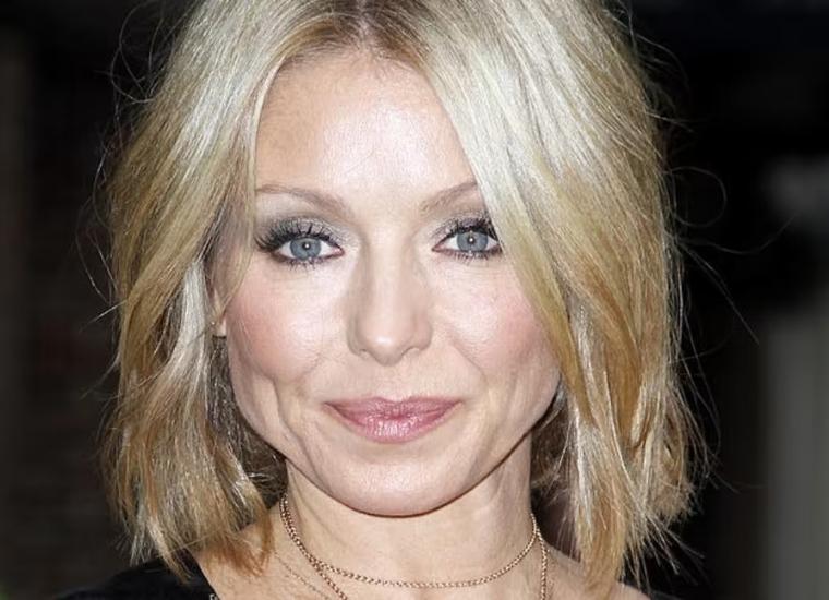 Kelly Ripa is Thinking About Lip Injections